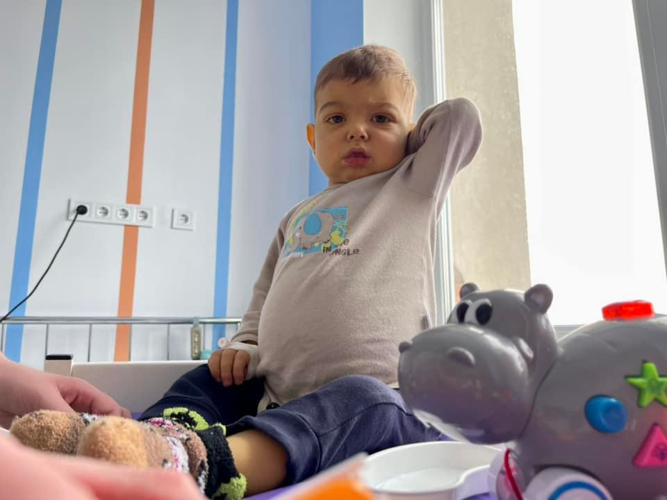 Новини Вінниці - фото з Коли одна смерть рятує інших. Печінку вінницького донора пересадили Артемчику