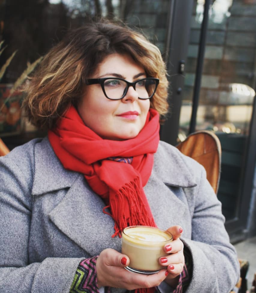 Возможно, это изображение (1 человек и очки для зрения)