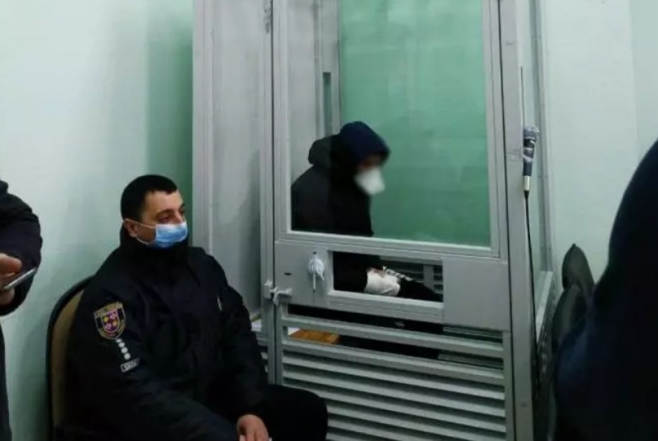 Новини Вінниці - фото з Стрілянина в «Аурі»: хто шмаляв з пістолета в силовиків СБУ і що там відбувалось?