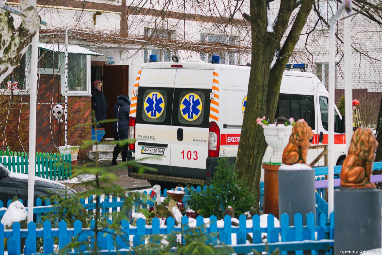 Новини Житомира - фото з Під час пожежі на вул. Довженка у Житомирі врятували чоловіка
