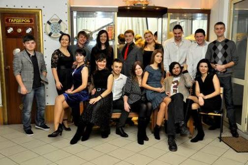 Новини Тернополя - фото з Чверть століття ваші надійні друзі та помічники: газеті «RIA плюс» виповнюється 25 років