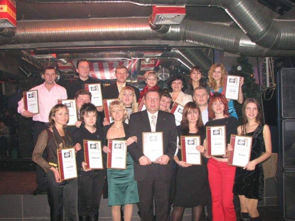 Новини Тернополя - фото з Чверть століття ваші надійні друзі та помічники: газеті «RIA плюс» виповнюється 25 років