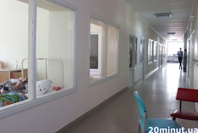 Новини Тернополя - фото з Тернополян «косить» не тільки коронавірус, а й грип. Як розрізнити: поради фахівців У Тернополі капітально відремонтували інфекційне відділення міської дитячої лікарні : 13:04:2018 - 20 хвилин Тернопіль