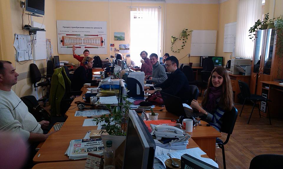 Новини Тернополя - фото з Чверть століття ваші надійні друзі та помічники: газеті «RIA плюс» виповнюється 25 років