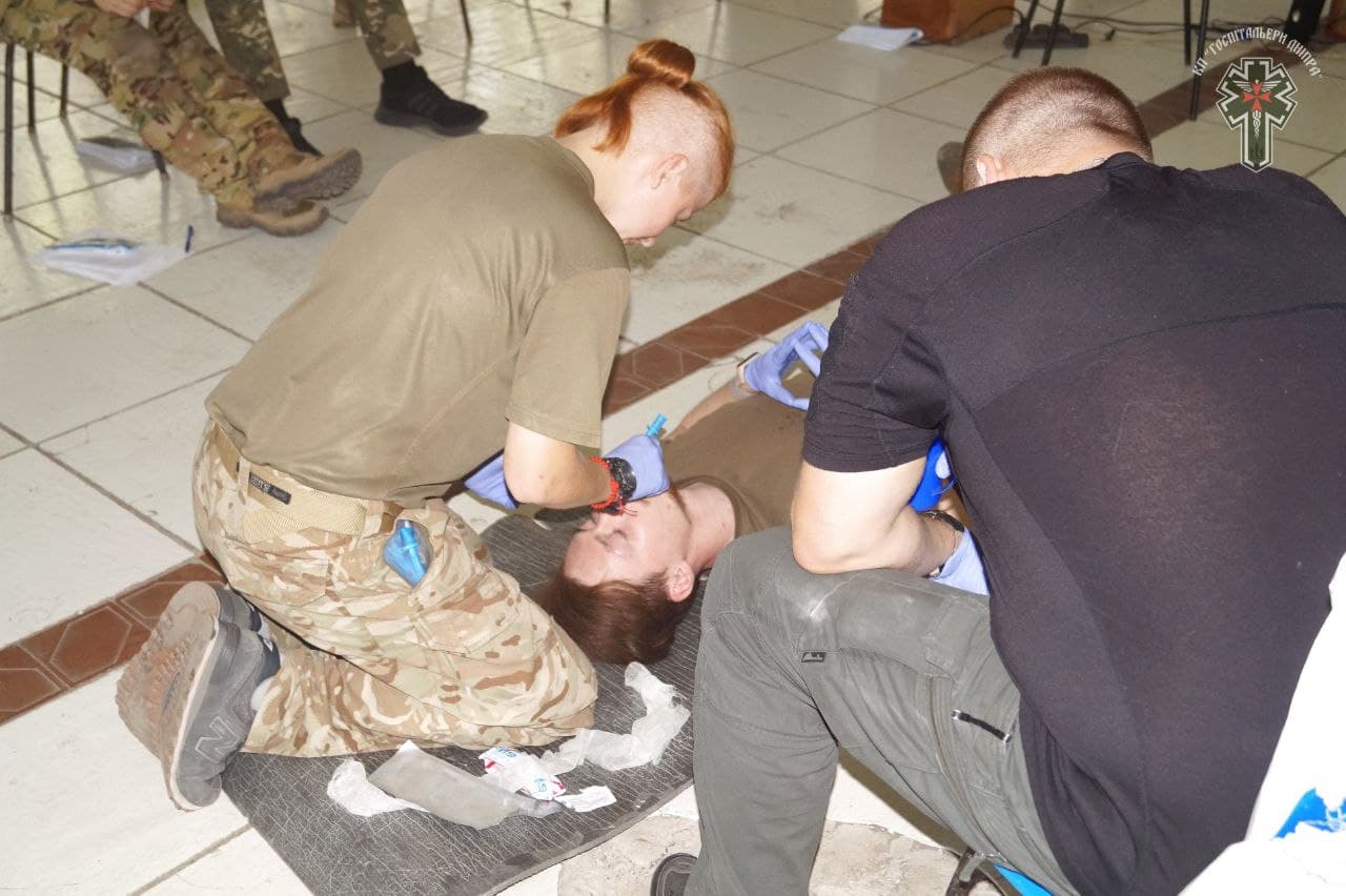 Новини Вінниці - фото з «Хотіла йти добровольцем на фронт». Історія дівчини, що обрала шлях волотерки-госпітальєра