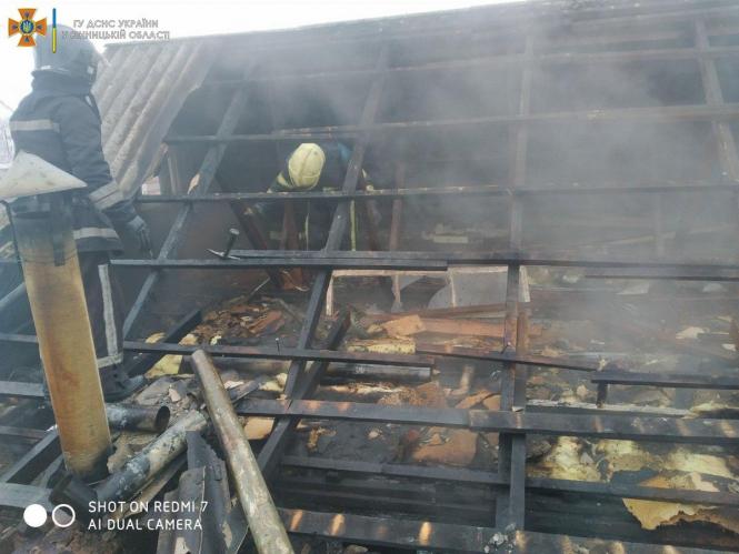 Новини Вінниці - фото з Пожежа у селі Щітки. Опіки отримав 35-річний господар будинку