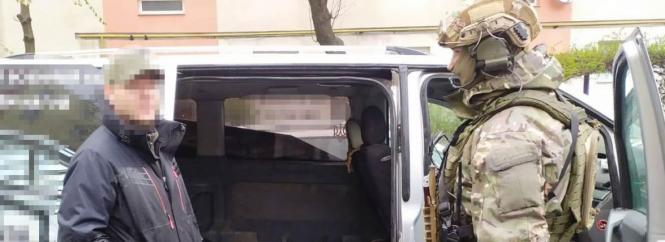 Новини Вінниці - фото з Скорочена комендантська година та інше важливе за 22 квітня у Вінниці У жителя Ладижина конфіскували кулемет, гранату та купу набоїв