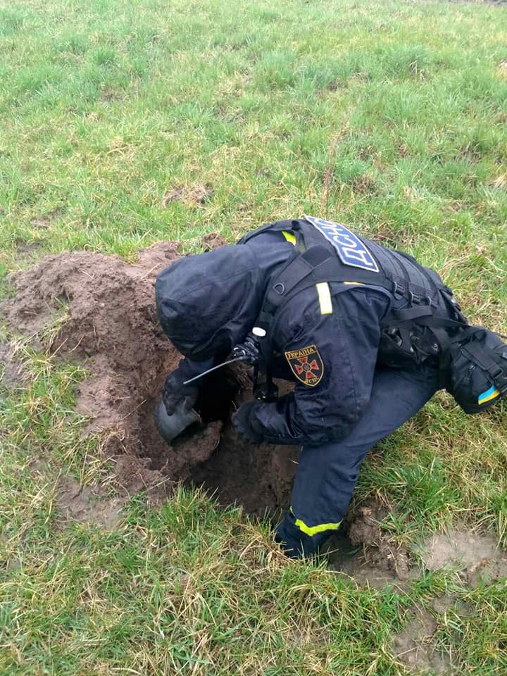 Новини Житомира - фото з За добу в селах Житомирської області піротехніки знешкодили ще 80 сучасних артснарядів