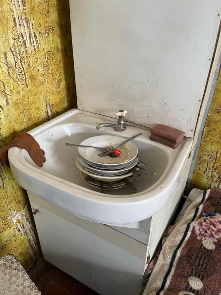 Возможно, это изображение (в помещении)