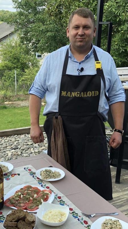 Новини Тернополя - фото з Готуємо разом: яловичина в соусі теріякі та рецепт від політика