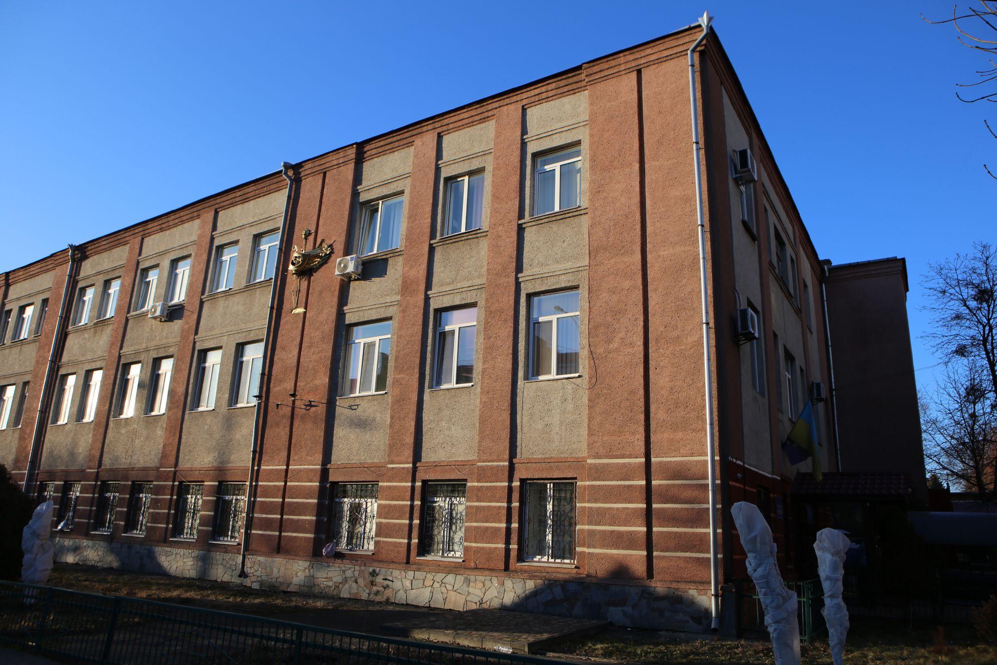 Новини Вінниці - фото з «Нам урізають виплати, самі жирують». Скандальна анонімка від працівників другого пологового