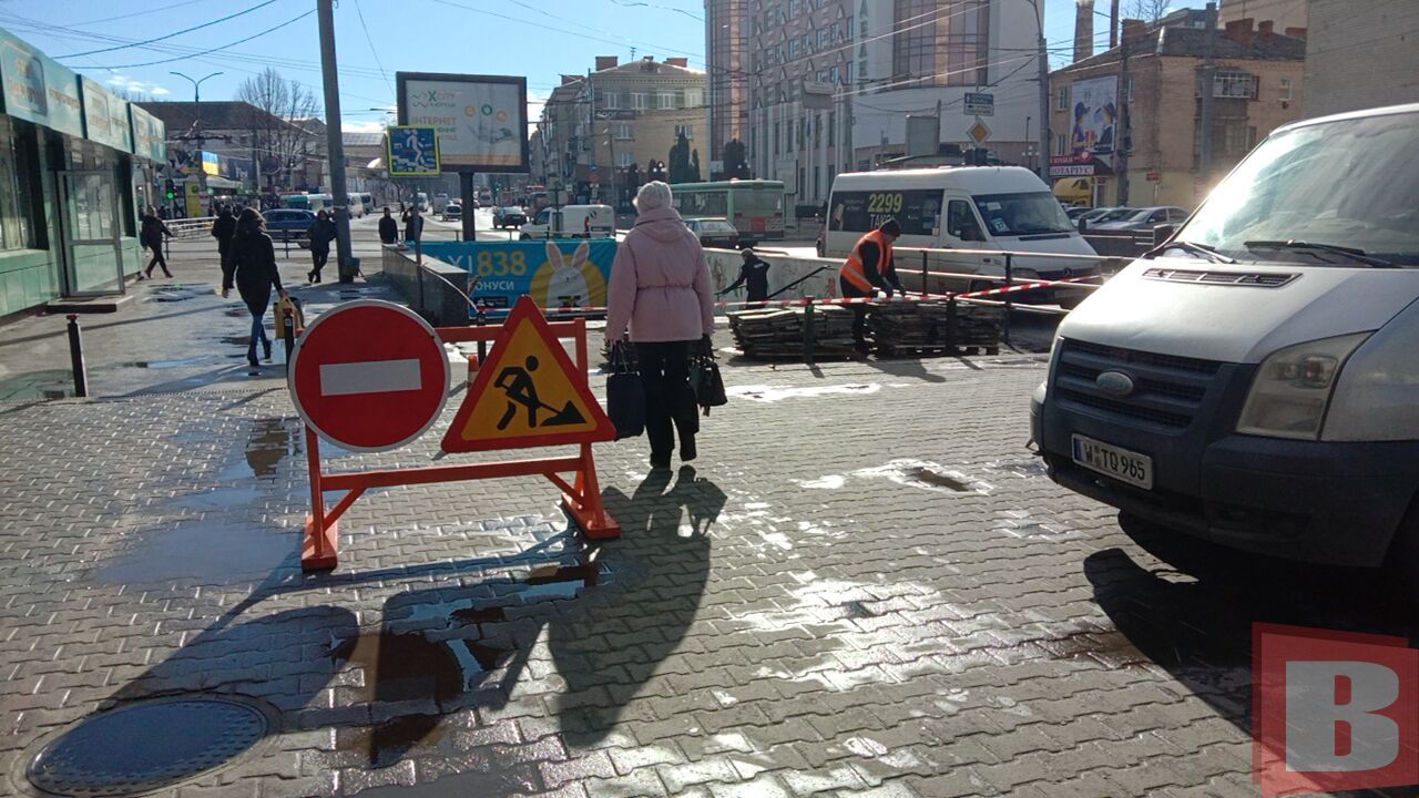 Новини Хмельницького - фото з У підземці біля «Кварталу» ремонтують сходи (ФОТО)