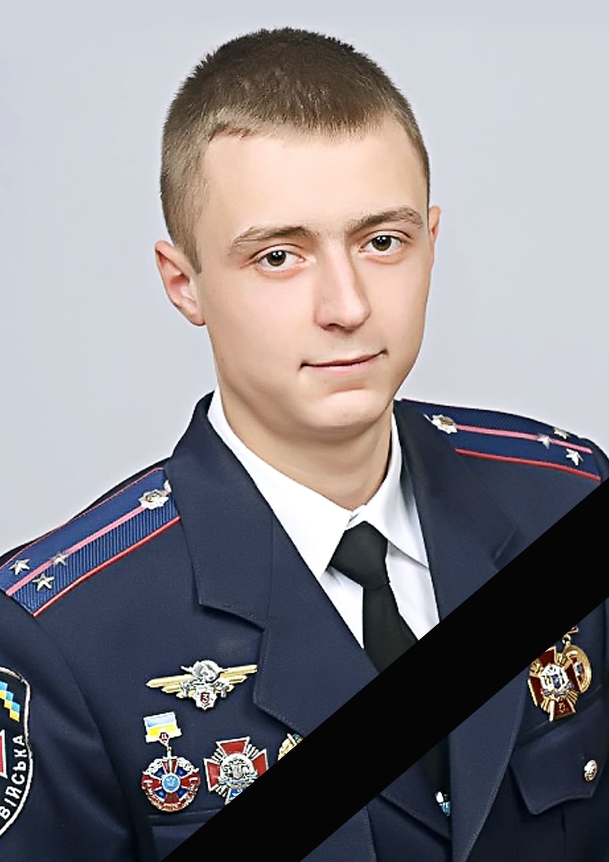 Новини Вінниці - фото з «Снаряд вибухнув у декількох метрах…» У Калинівці гвардійці вшанували пам'ять молодого офіцера