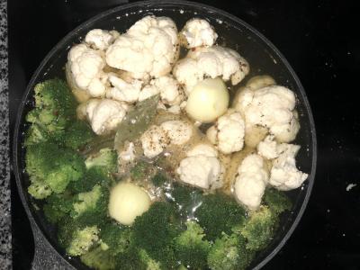 Новини Тернополя - фото з Готуємо разом із Андрієм Шкулою: лосось з броколі та цвітною капустою (ВІДЕО)