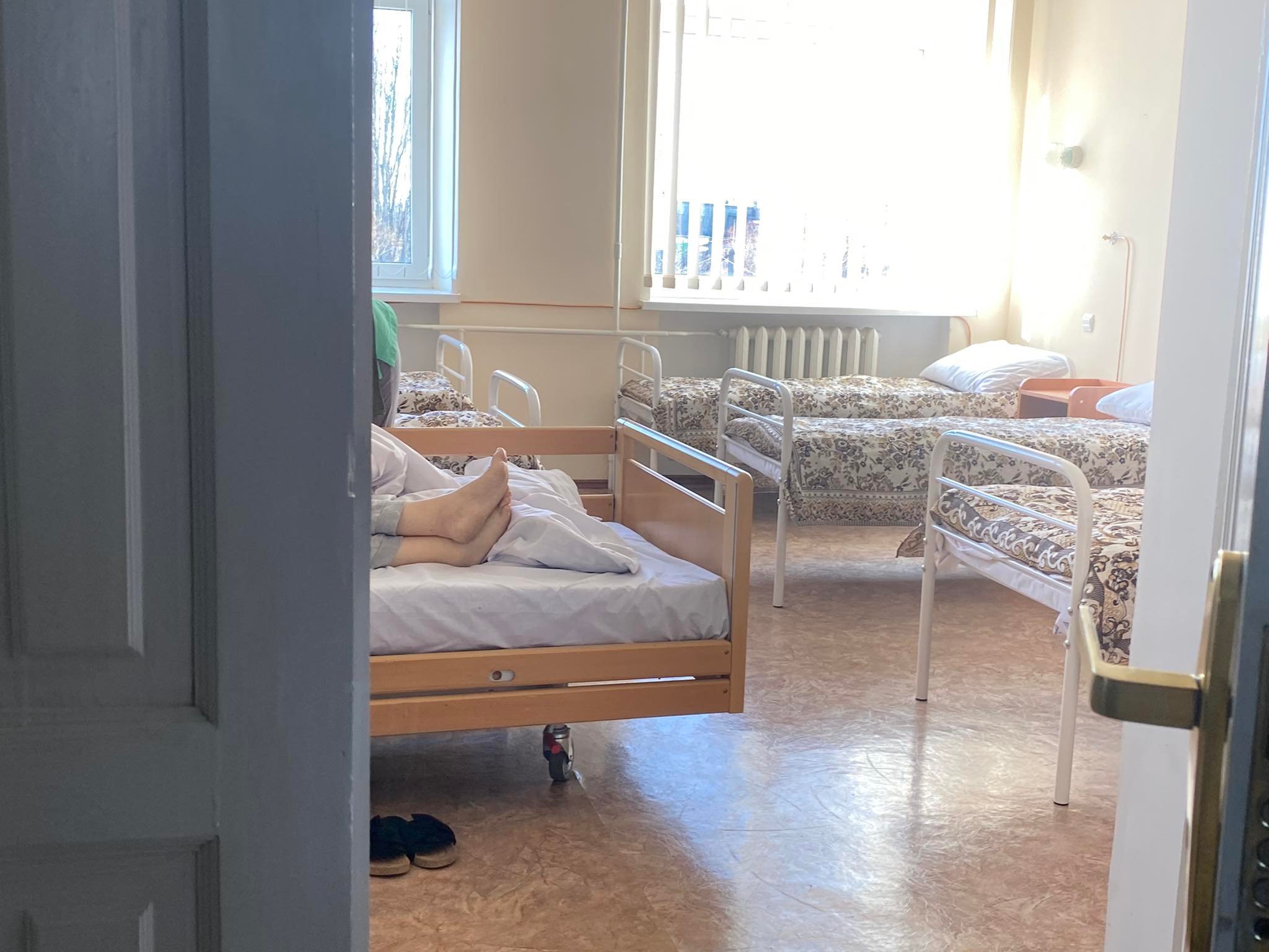 Новини Хмельницького - фото з Завідувач-оптиміст та важкохворі, які помирають. Репортаж із нового хоспісу в Хмельницькому Нет описания.