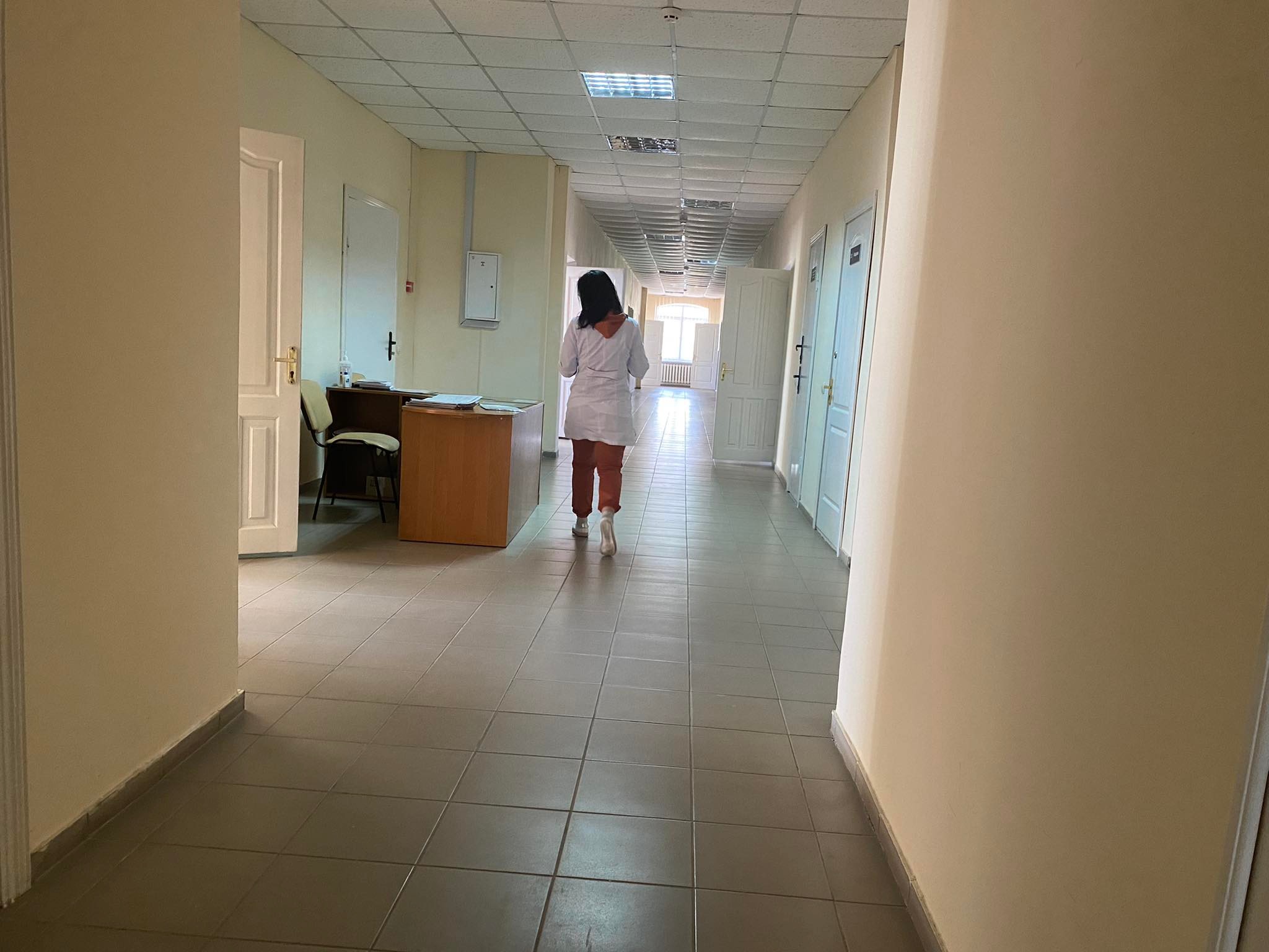 Новини Хмельницького - фото з Завідувач-оптиміст та важкохворі, які помирають. Репортаж із нового хоспісу в Хмельницькому Нет описания.