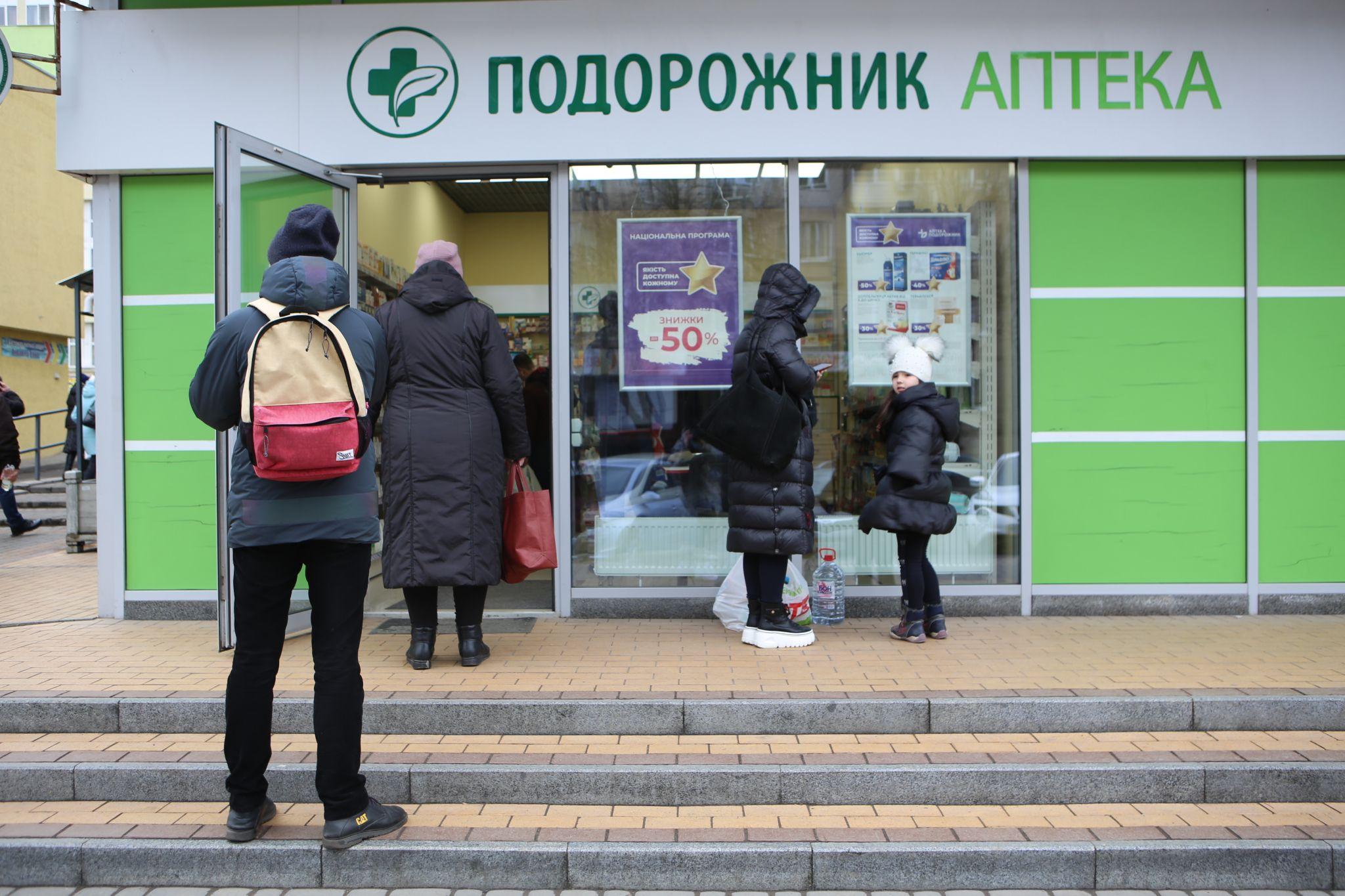 Новини Вінниці - фото з Продукти в магазинах є, банкомати працюють. Що відбувається на вулицях міста