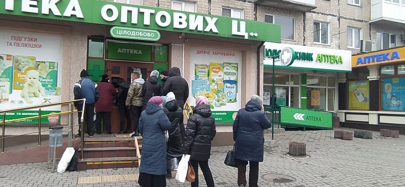 Новини Вінниці - фото з Продукти в магазинах є, банкомати працюють. Що відбувається на вулицях міста
