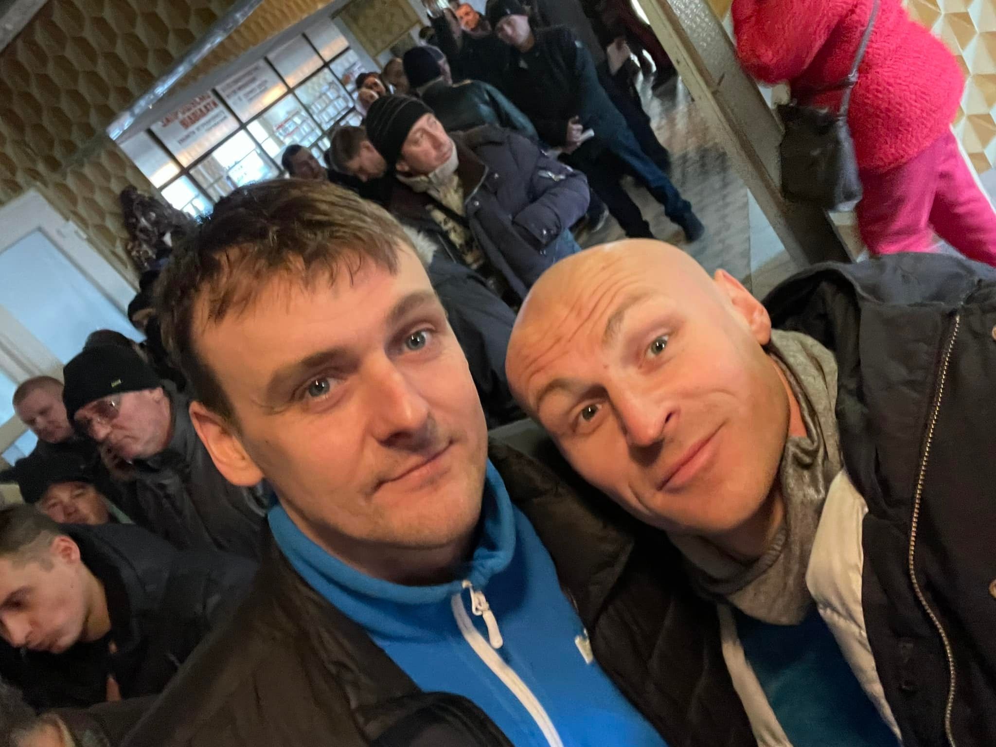 Новини Козятина - фото з Потрібно все: ліки, продукти харчування, мішки, телефони, бензин. Про волонтерів та потреби для Козятина