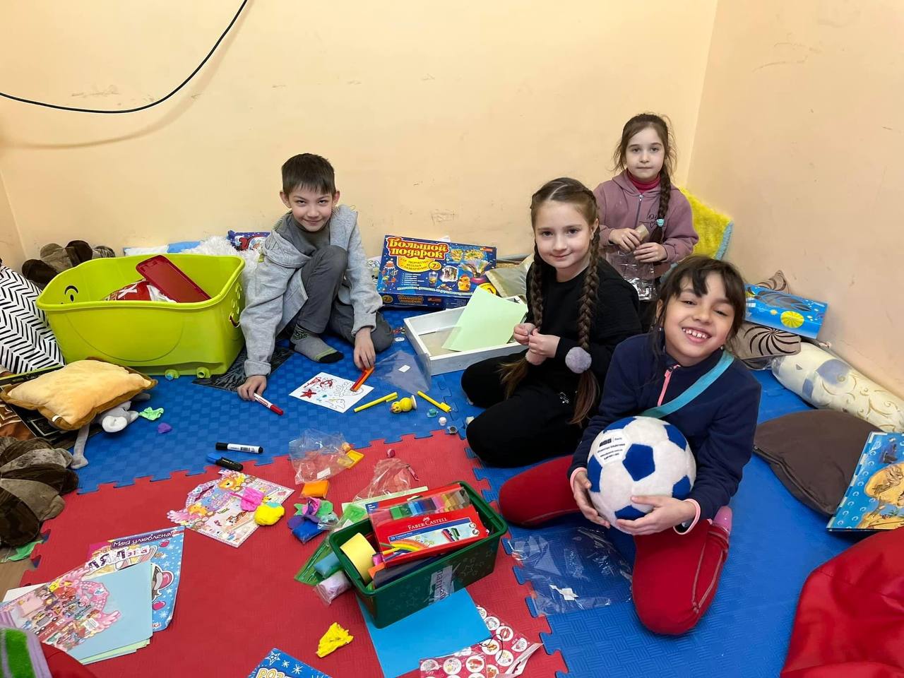 Новини Тернополя - фото з Живемо в нових реаліях. Єдині зі своєю країною: 20 фото з воєнного Тернопілля