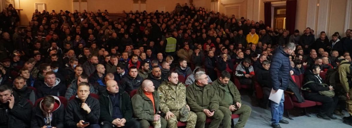 Новини Тернополя - фото з Живемо в нових реаліях. Єдині зі своєю країною: 20 фото з воєнного Тернопілля Наряди спільного патрулювання продовжують забезпечувати громадський порядок у Тернополі