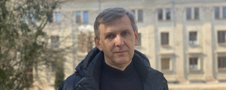Новини Тернополя - фото з Живемо в нових реаліях. Єдині зі своєю країною: 20 фото з воєнного Тернопілля Добровольцем іде воювати тернопільський історик та політолог