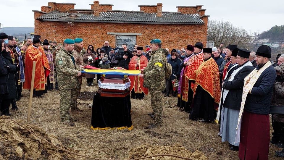 Новини Тернополя - фото з Тернопільщина прощається з Героєм України Віталієм Скакуном (ПРЯМА ТРАНСЛЯЦІЯ)
