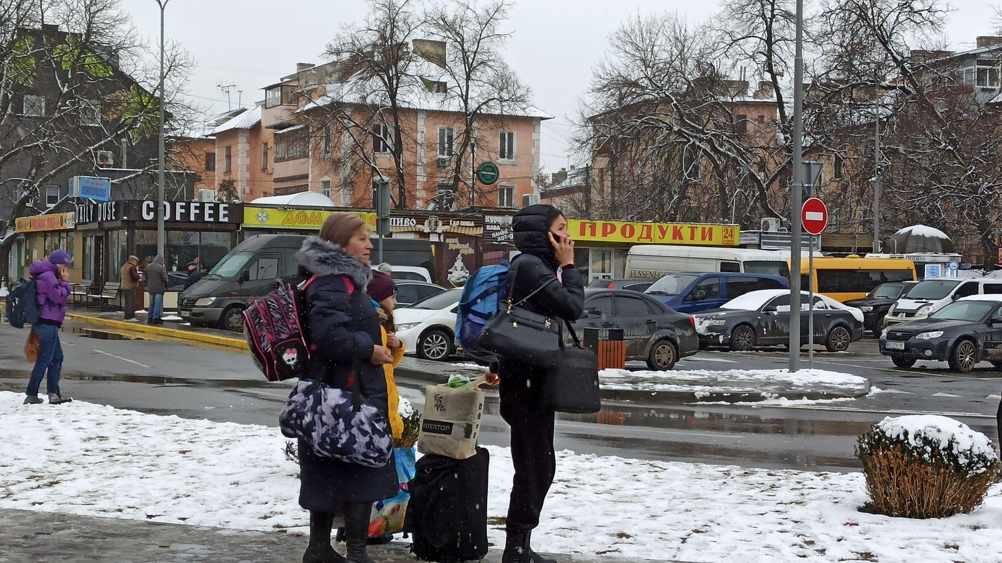 Новини Тернополя - фото з Не очікували, що тут настільки гостинно. Як Тернопіль зустрів переселенців з Харкова (РЕПОРТАЖ)