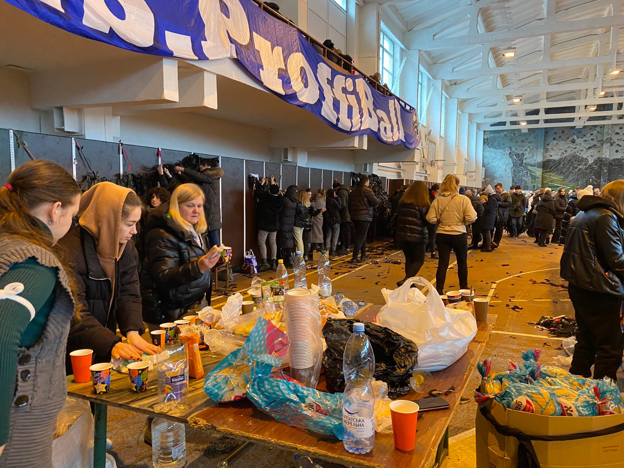 Новини Хмельницького - фото з “Наче у Китаї на виробництві”. Як працюють хмельничани під час воєнного стану (РЕПОРТАЖ) Нет описания.