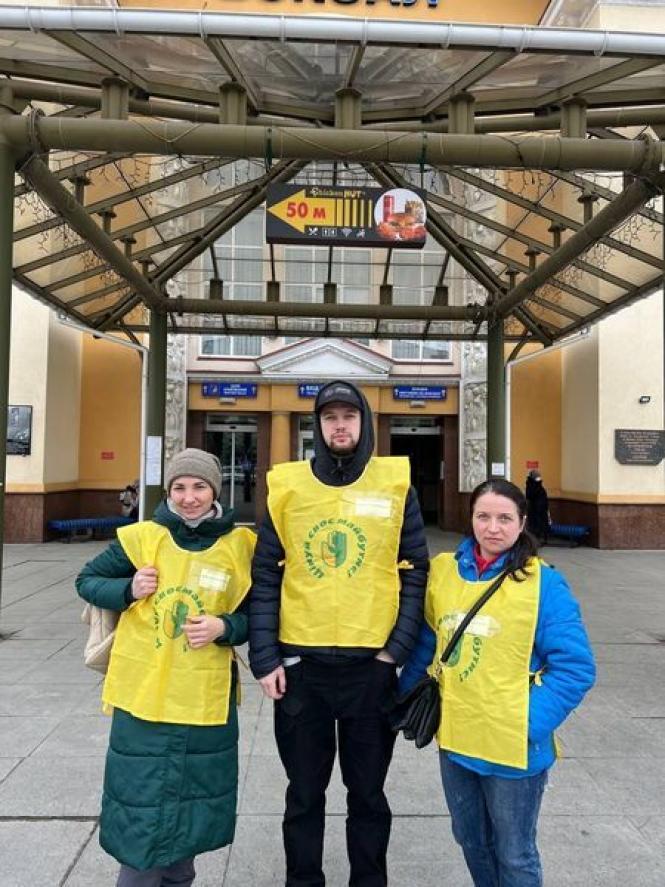 Новини Вінниці - фото з Здолати страх та тривогу. На залізничному вокзалі працюють вінницькі психологи