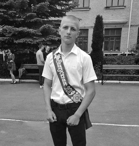 Новини Хмельницького - фото з У війні з Росією загинули ще двоє мешканців Хмельниччини На зображенні може бути: 4 людини, люди стоять та на відкритому повітрі