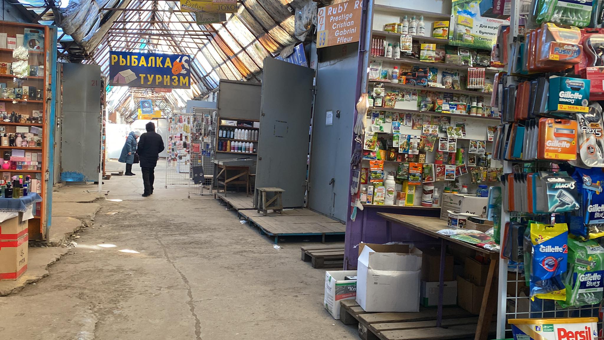 Новини Хмельницького - фото з Репортаж з хмельницького речового ринку, який почав роботу під час війни (ВІДЕО) Нет описания.