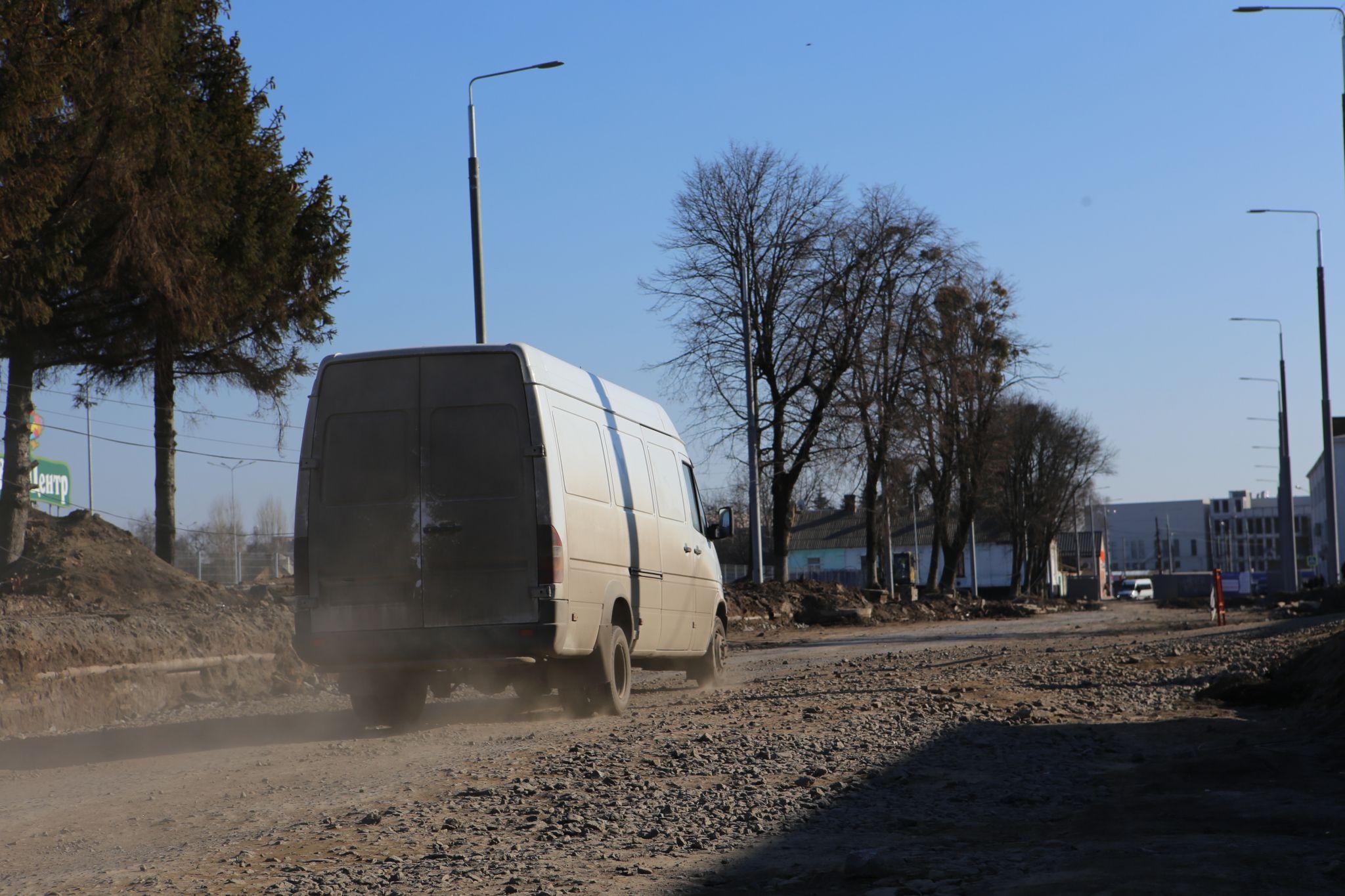 Новини Вінниці - фото з «Зараз розширюємо дорогу»: у Вінниці відновили реконструкцію Батозької