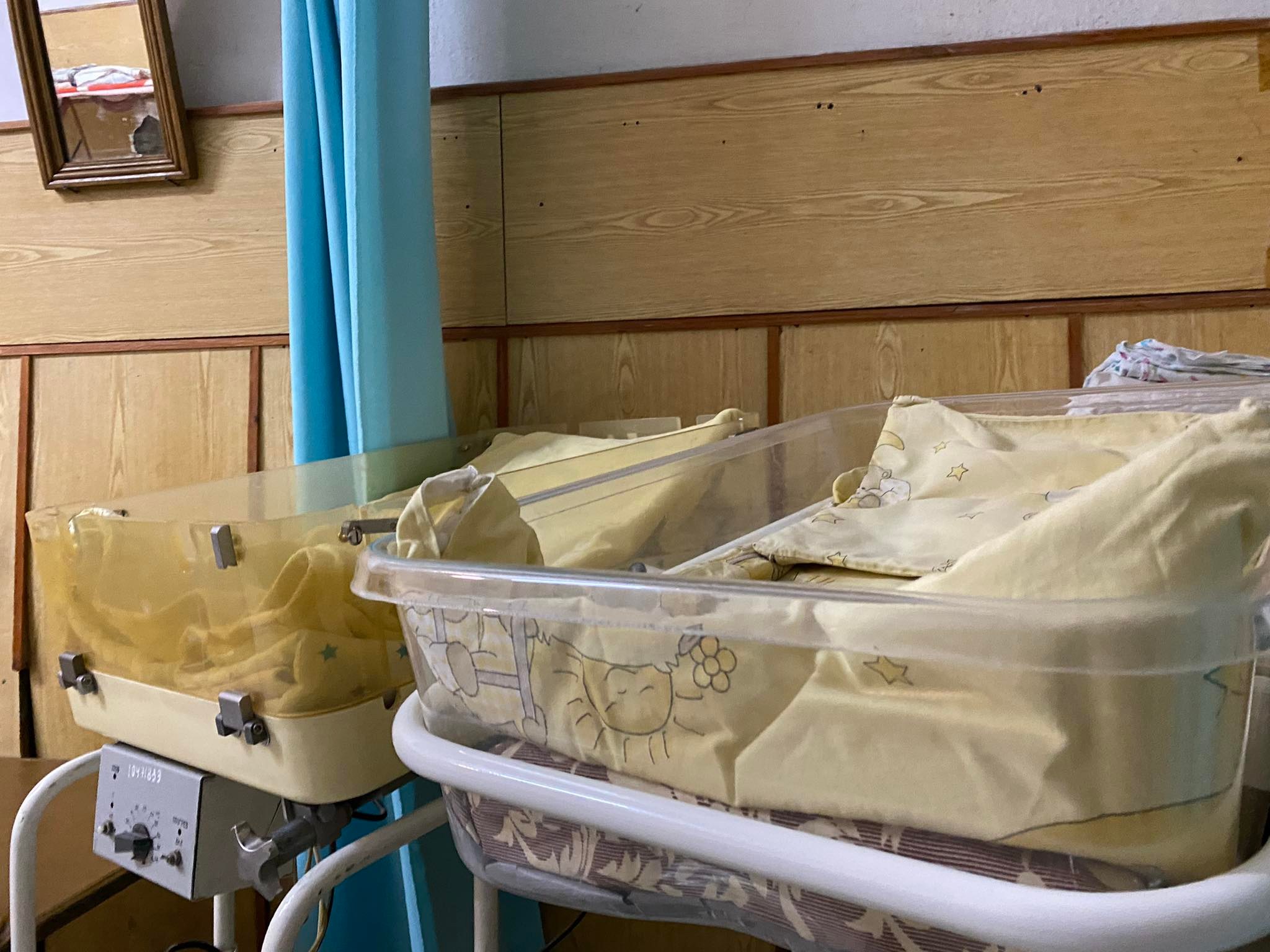 Новини Хмельницького - фото з Куди ведуть вагітних під час сирени в Хмельницькому: показуємо і розповідаємо Нет описания.