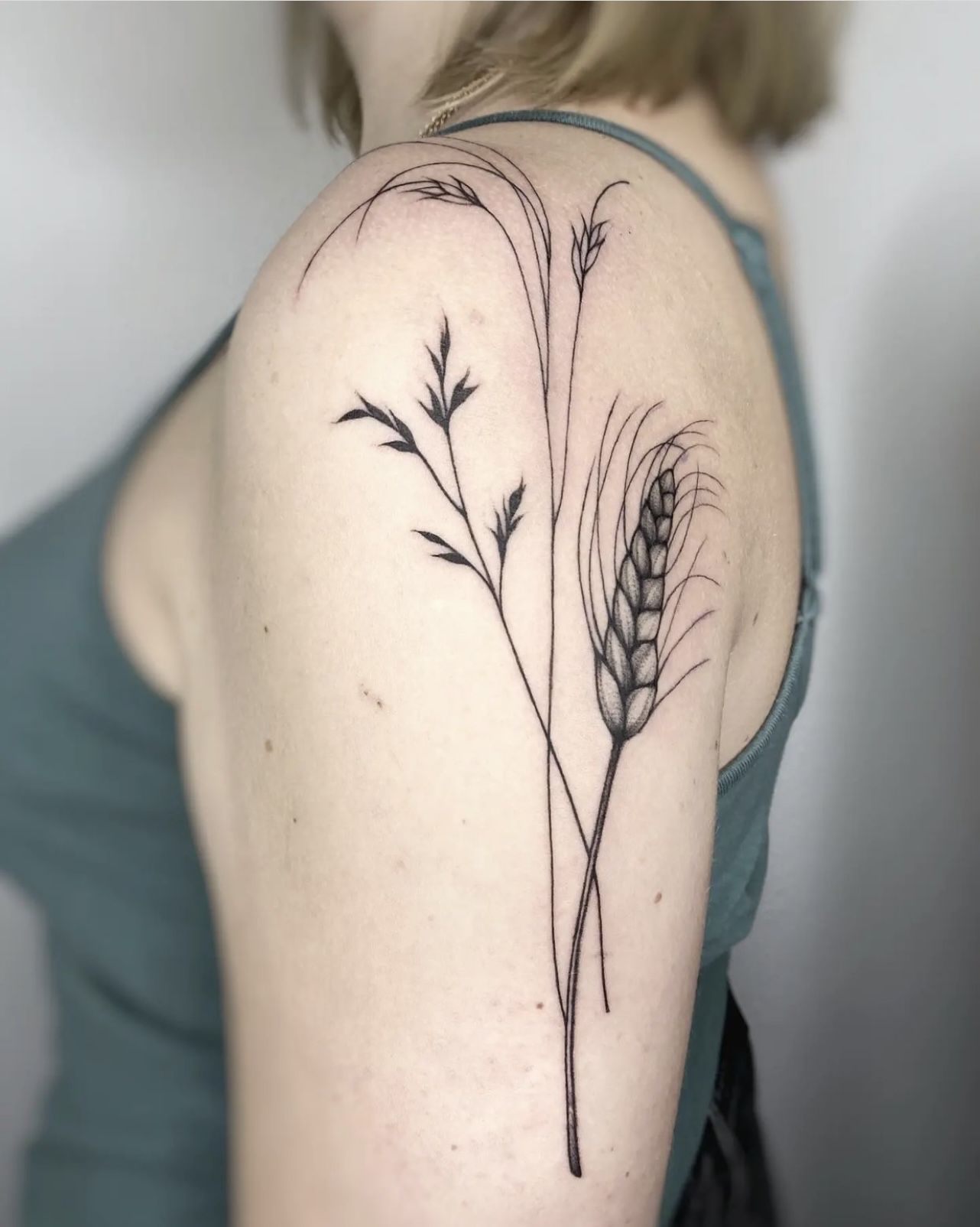 Новини Вінниці - фото з Вінничани «набивають» патріотичні тату, щоб підняти бойовий дух