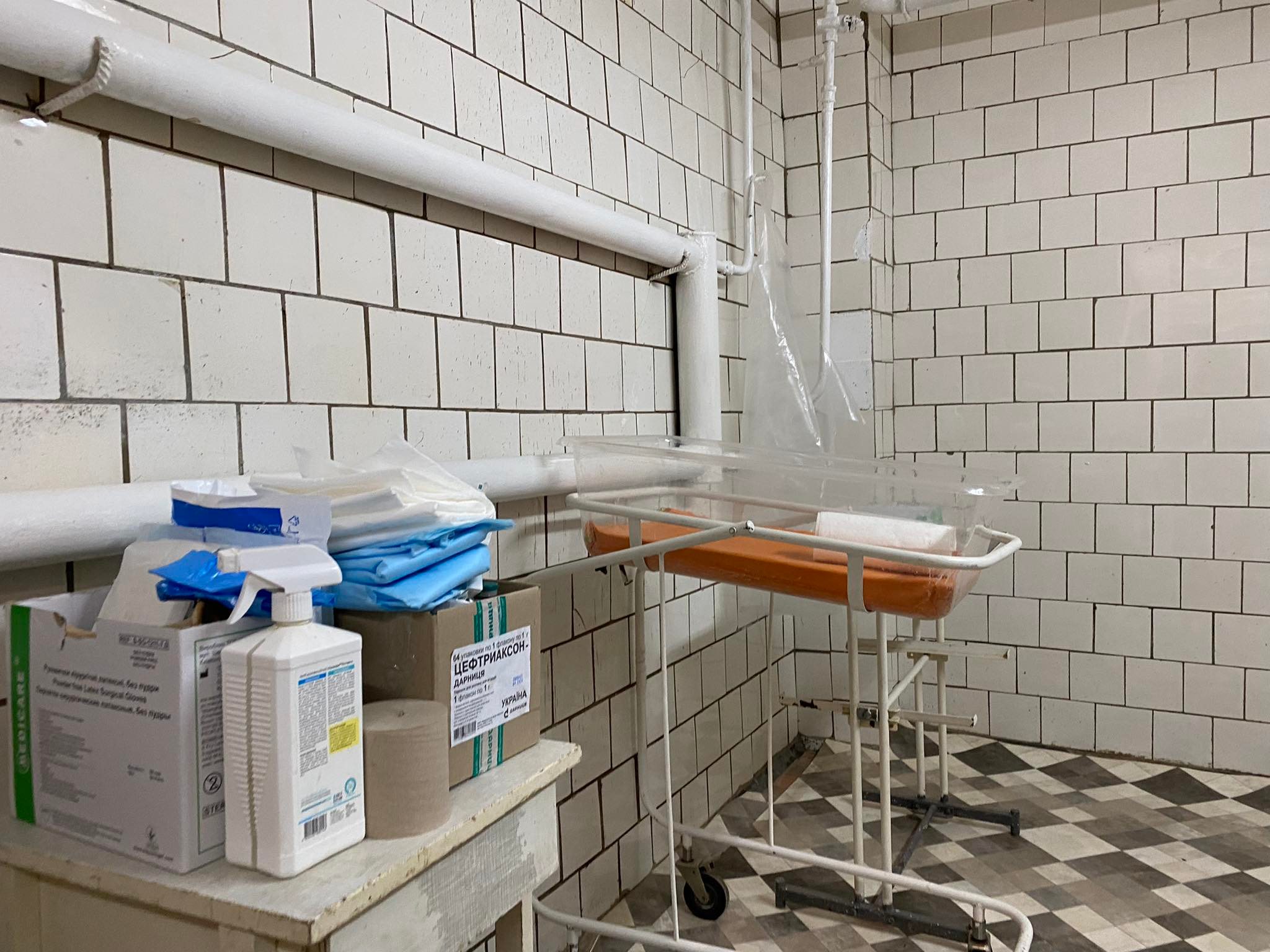 Новини Хмельницького - фото з Куди ведуть вагітних під час сирени в Хмельницькому: показуємо і розповідаємо Нет описания.