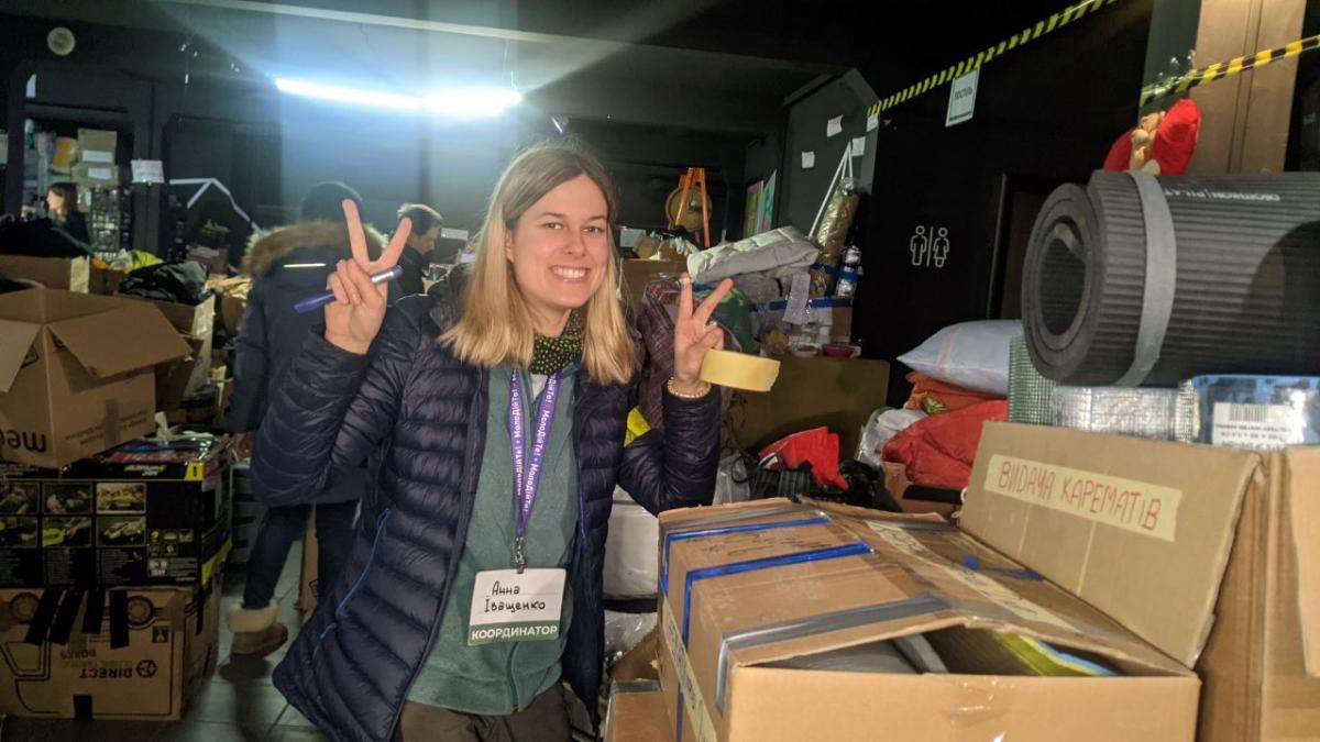 Новини Тернополя - фото з Менеджери, медики, веб-дизайнери і не тільки. Волонтерять у Тернополі як місцеві, так і переселенці