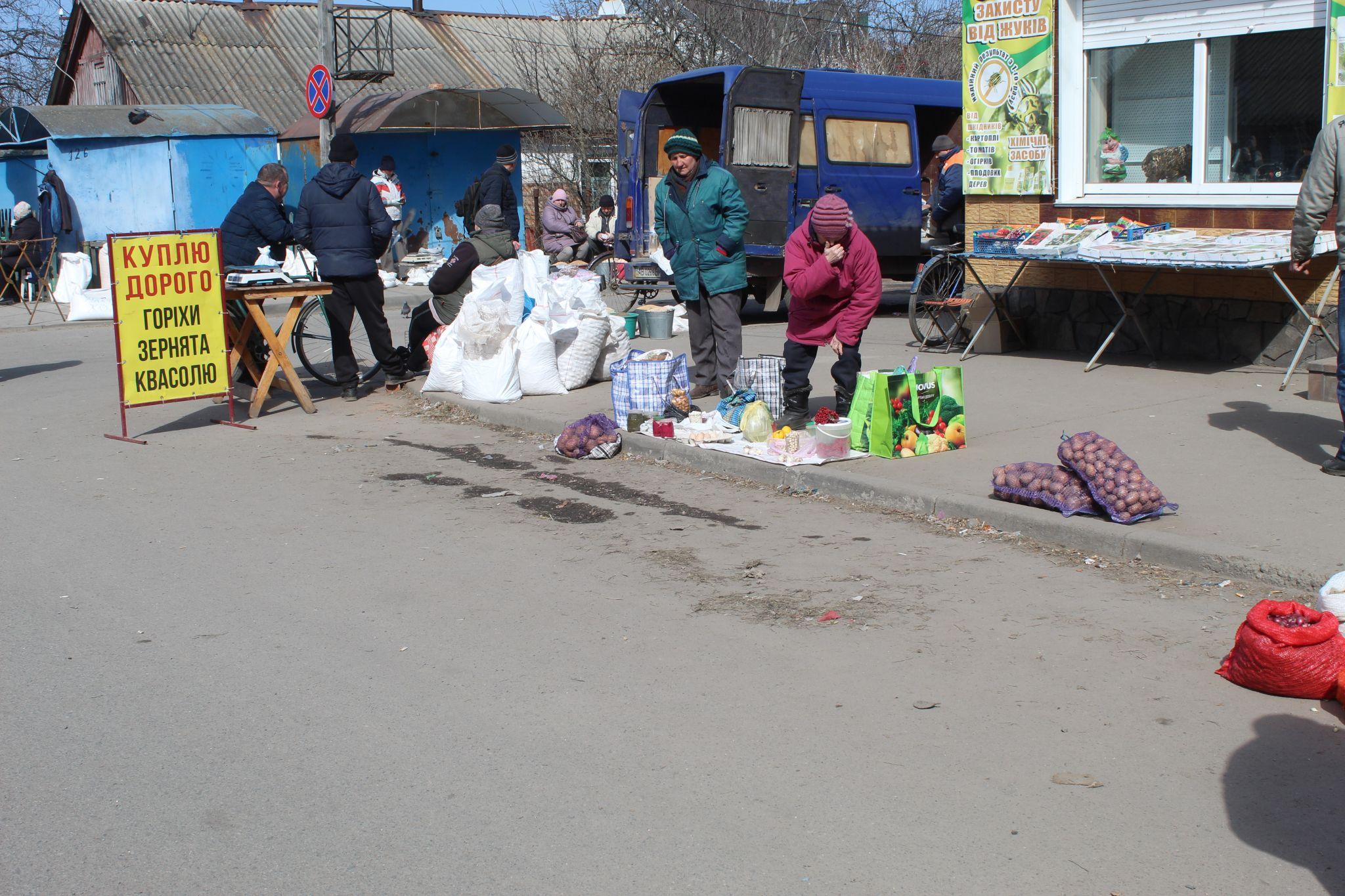 Новини Козятина - фото з Ціни знову підскочили, а найбільший попит – на насіння. Репортаж з ринків