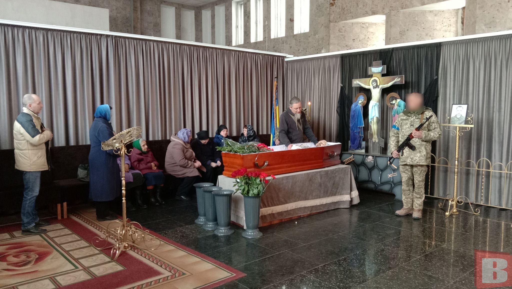 Новини Хмельницького - фото з Завжди допомагав побратимам. У Хмельницькому попрощалися із загиблим ракетником Сергієм Мельником