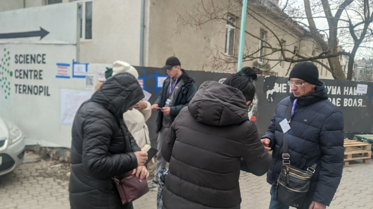 Новини Тернополя - фото з Бог оберігає і дає нам зелене світло: історії тернопільських волонтерів