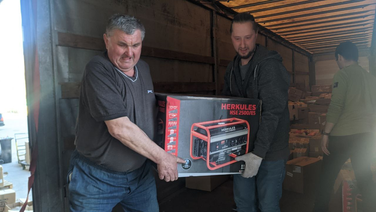 Новини Тернополя - фото з Бог оберігає і дає нам зелене світло: історії тернопільських волонтерів