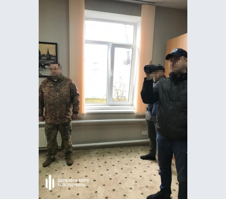 Новини Хмельницького - фото з Затримали трьох хмельницьких військових, які переправляли втікачів від армії за кордон