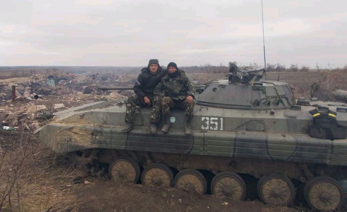 Новини Тернополя - фото з Війна одна й та ж: спочатку втратила брата, а тепер чоловіка. Прощаються з Героєм Сашком Михайловським