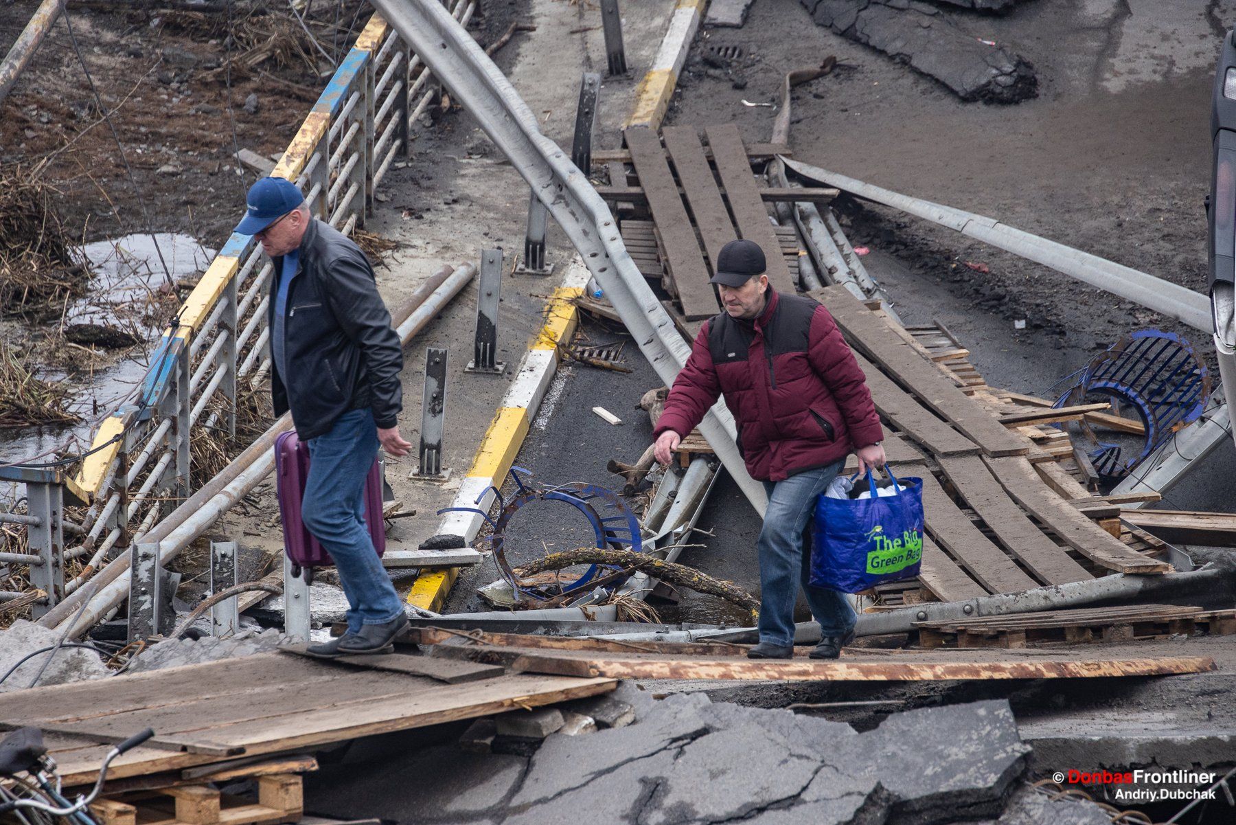 Новини Вінниці - фото з Звільнені Ірпінь та Буча, військові, діти і мертві люди: війна крізь об'єктив фотокора-вінничанина
