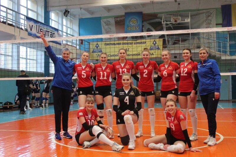 Новини Вінниці - фото з Тренування під час війни. Вінничанка готує волейбольну збірну України до відбору на Євро