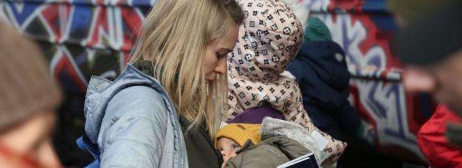 Новини Вінниці - фото з Вінничанин-зрадник, складності з гуманітаркою та інше важливе за 5 квітня на 20minut.ua «Вінниця отримує тонни гуманітарки. А чому її складно отримати?», — каже переселенка з Києва