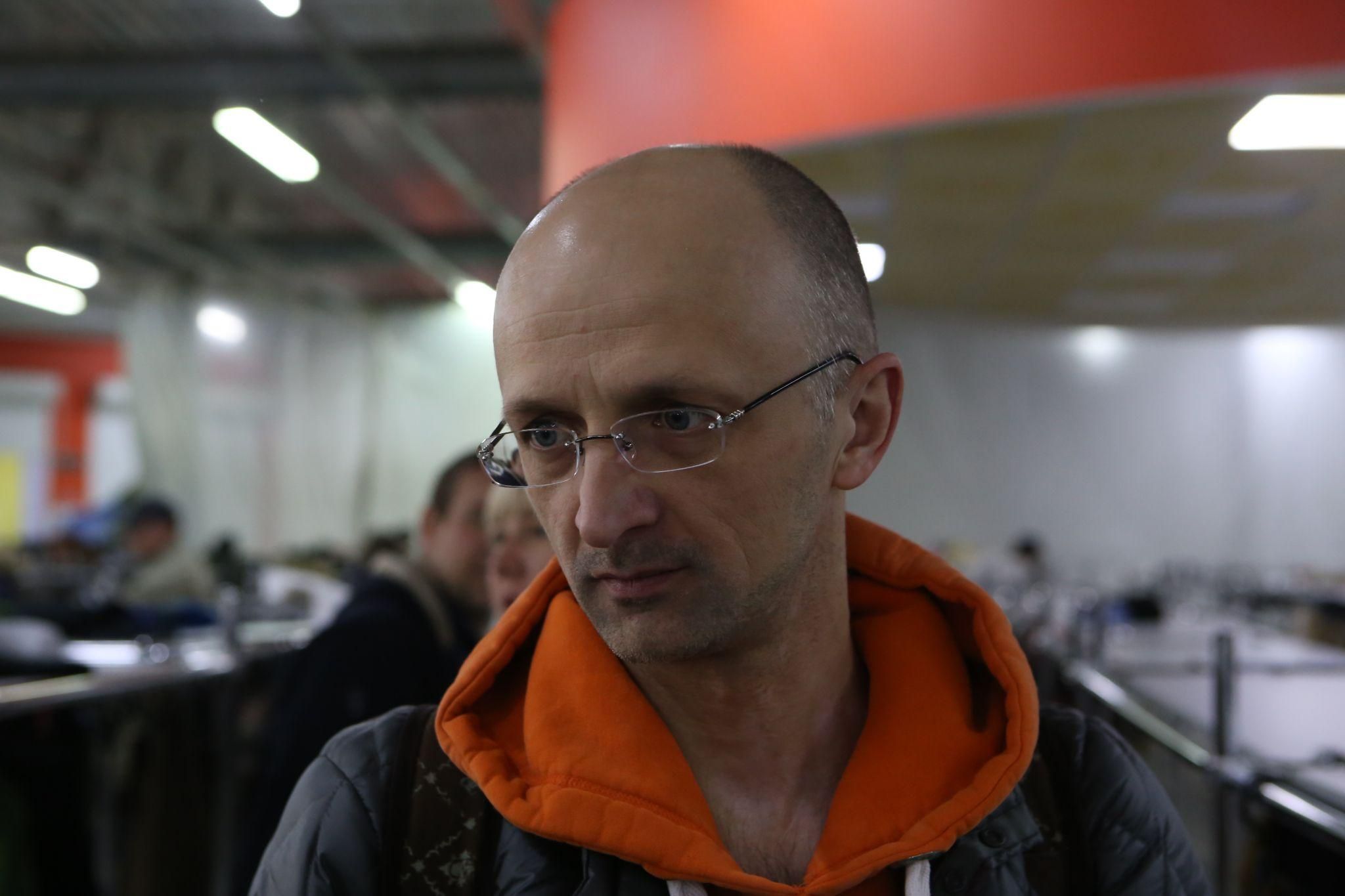 Новини Вінниці - фото з «У мене весь дім зібраний в рюкзак». Репортаж з гуманітарного Центру речей для переселенців