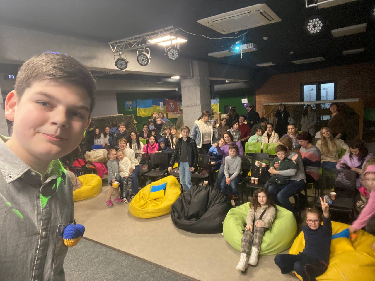 Новини Вінниці - фото з «Не я сина привела у волонтерство, а він мене». Про 15-річного хлопця, що не сидить без діла