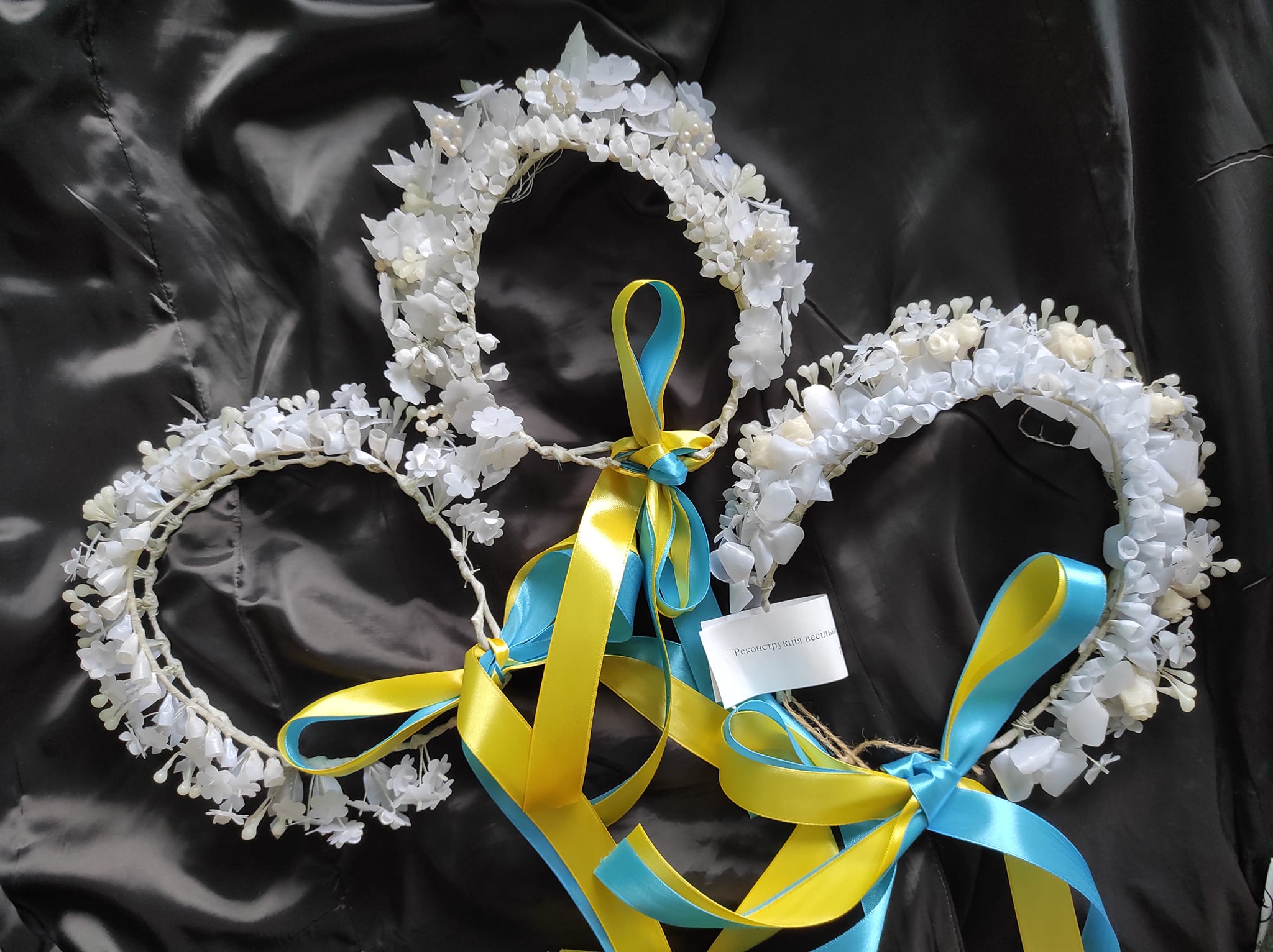 Новини Вінниці - фото з «Кошти передаю ЗСУ». Вінничанка Марія Куряча продає колекцію весільних воскових вінків