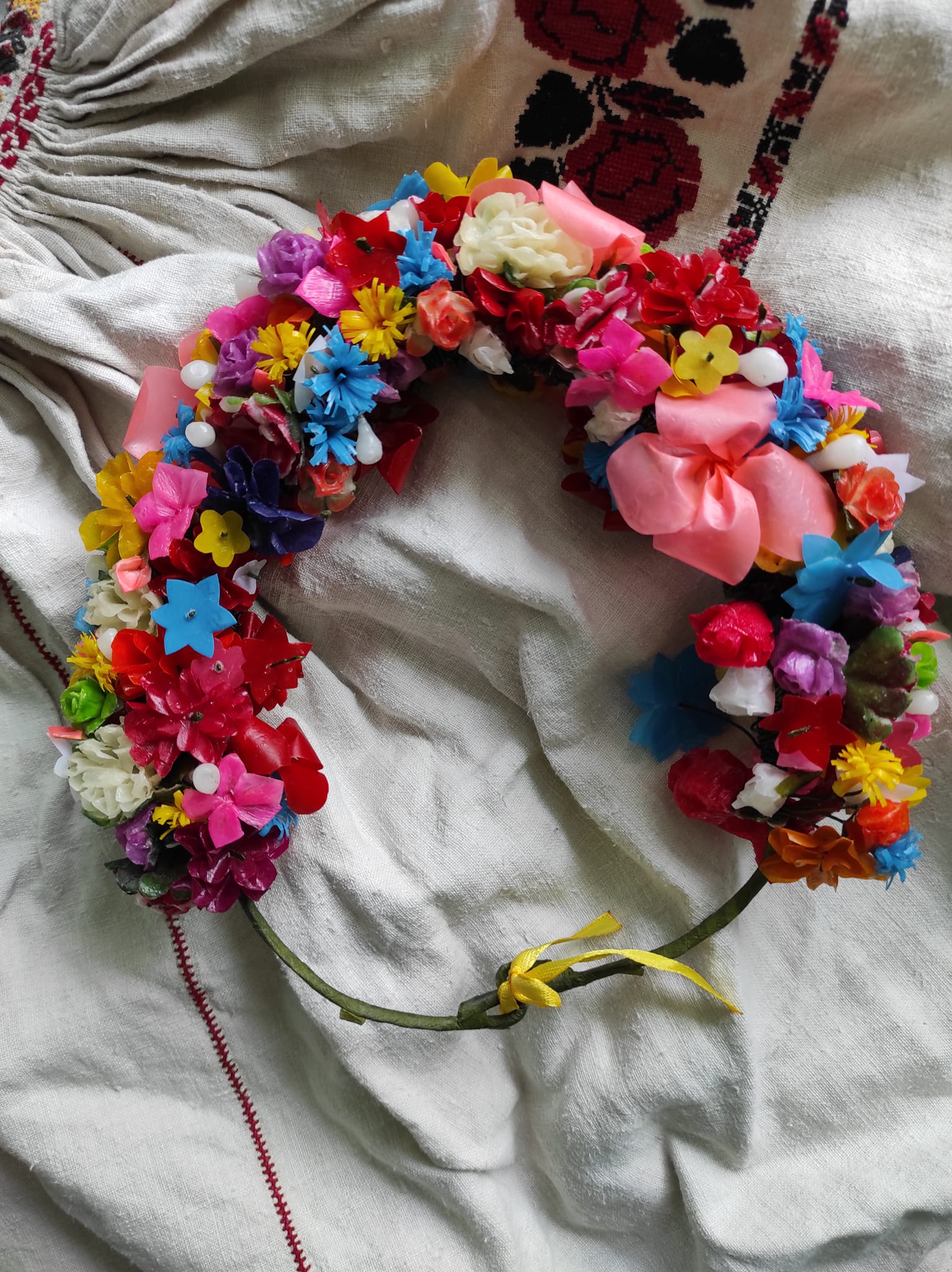 Новини Вінниці - фото з «Кошти передаю ЗСУ». Вінничанка Марія Куряча продає колекцію весільних воскових вінків